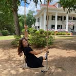 Julia Desousa - Facebook