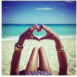 Julie Deville - @jewlielaughs - Instagram