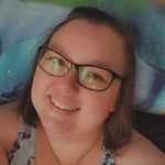 Julia Downing - @sunflower.mommaa - Instagram