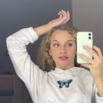 Julia Dube - @julia_dube - Instagram