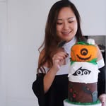 Julie Duong - @whatever_it_bakes - Instagram