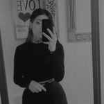 Julia Dupuis - @juliadup666 - Instagram