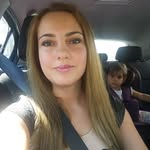 Julia Dupuis - @naomiligbas - Instagram