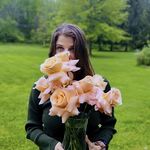 Julia Nīgals - @_juliafrances - Instagram