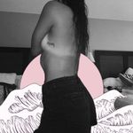 Julia Godwin - @tastywavves - Instagram