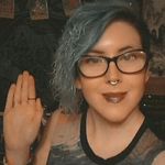 Julia Allen-Gresham - @the_impressionistic_rabbit - Instagram