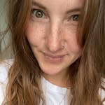 Julia Hackett - @jewels_inhome - Instagram