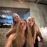 Julia Hackett - @huliajacket - Instagram
