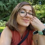 Julia Hackett - @desert_jewelia - Instagram