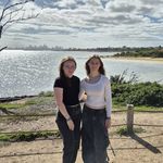 Julia & Hannah - @letsseesometurtles - Instagram