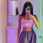 JULIA - @julia_hefner_27 - Instagram
