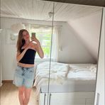 Julie Helt - Facebook