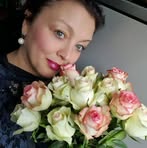 Julia Hense - Facebook