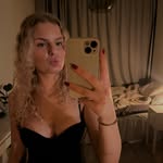 Julia Elisa Hillström Caratelli - @juliahillstrom - Instagram