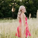 julia hills - @julia.cossette - Instagram