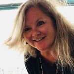 Julie Holladay - @julie.holladay - Instagram