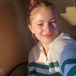 Julia Hollar - @julesss1040 - Instagram