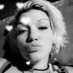 Julia Houska - Facebook