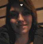 Julia Houska - Facebook