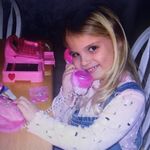 Julie! - @juliahungerford - Instagram