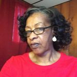 Julia Hurd - @julia.hurd.77 - Instagram