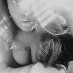 Julie Irons - @julie_mangoo - Instagram
