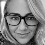 Julie Irons - @walton_beachhouse - Instagram
