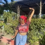 Julia Jasmin - Facebook