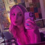 julia key - @planet.julia - Instagram