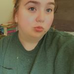Julia kindred - @juliakindred98 - Instagram