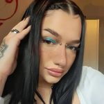Julia Korba - @ontasontas_ - Instagram