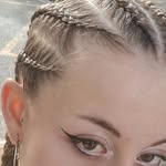 Julia Leal 🐝 - @juliak47_ - Instagram