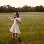 Julia McCarty - @julia_b_mc - Instagram