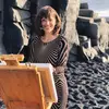 Julia McNally - @juliamcnallyart - TikTok