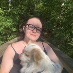 Julia McNutt - @pizzagirl165 - Instagram