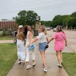 Julia McRae - @rentjuliascloset - Instagram