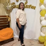 Julia Mireles Flower - @juliaroberflowers - Instagram