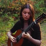 Julia Mitchell - @juliaclassicalguitar - Instagram