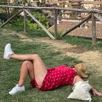 Julia Mitchell - @julia.mitchell.3158 - Instagram