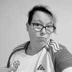 Julia Moller - Facebook