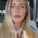Julia Nell - @toastandapples - Instagram