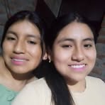 Julia Aroni - Facebook