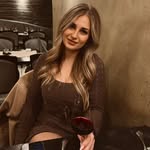 Julia - @julia.pellizari - Instagram