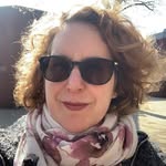 Julie Pender - @whisky_and_wine_woman - Instagram