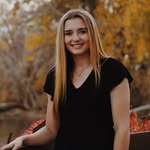 Julia - @juliaperry.12 - Instagram