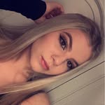 @juliapettitt - Instagram