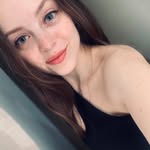 Julia - @juliaplottt - Instagram