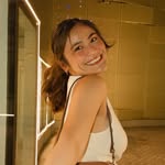 Julia Llanes - @juliareymonde - Instagram