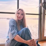 Julia Rey - @uliaisland - Instagram