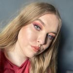 @juliaring.makeup - Instagram